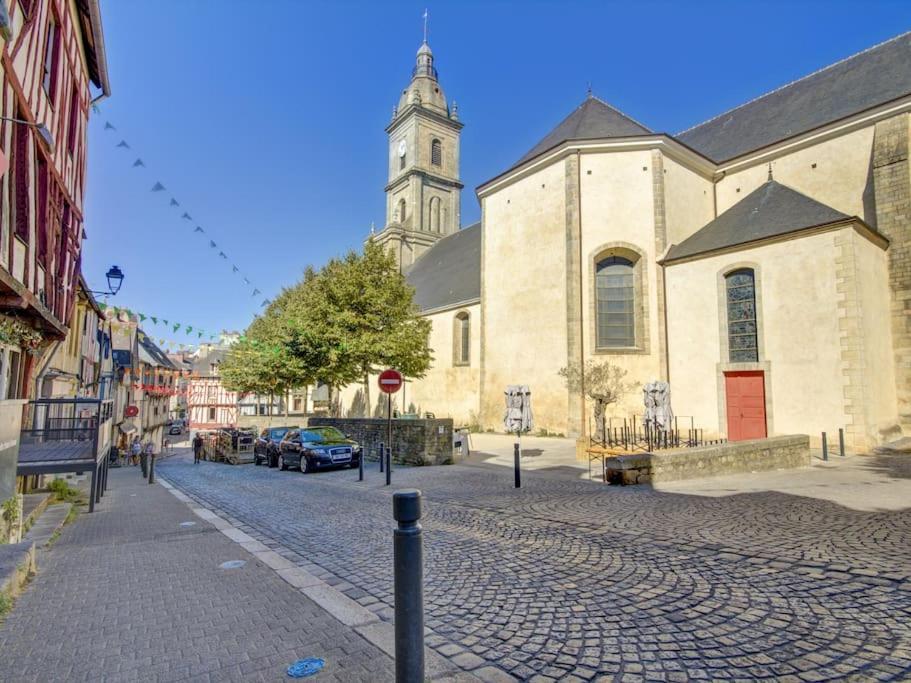 Appartement En Plein Coeur De Vannes Bagian luar foto