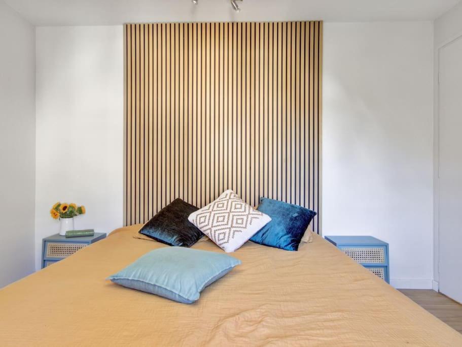 Appartement En Plein Coeur De Vannes Bagian luar foto